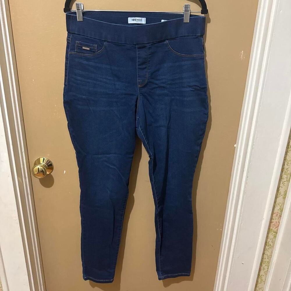 Nine west dark wash skinny JEANS